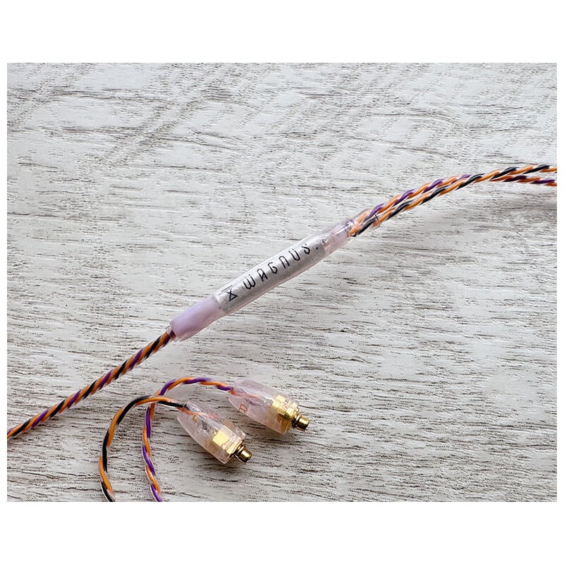 Halloween Lily / 4.4mm 5極 AEC製金メッキプラグ / MMCX / ロゴ＆イヤーコネクタアートワーク