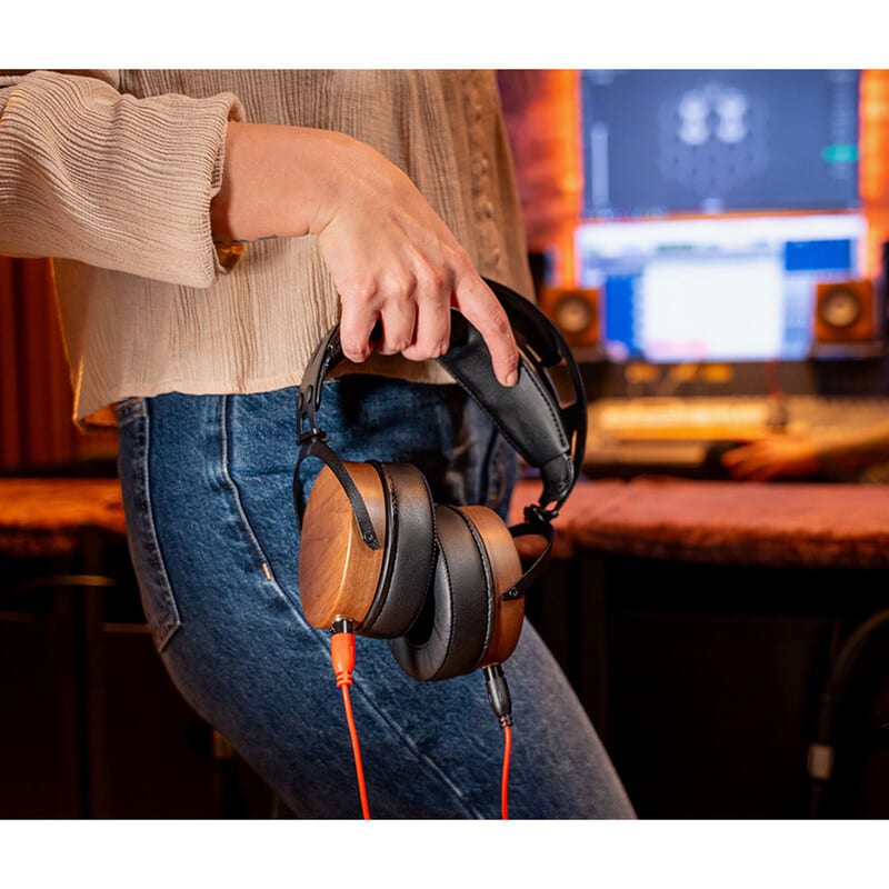 R1(2026年2月中旬発売予定)