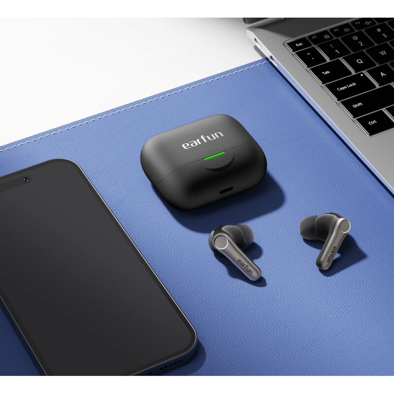 Air Pro 4+ Black(2025年12月12日発売予定)