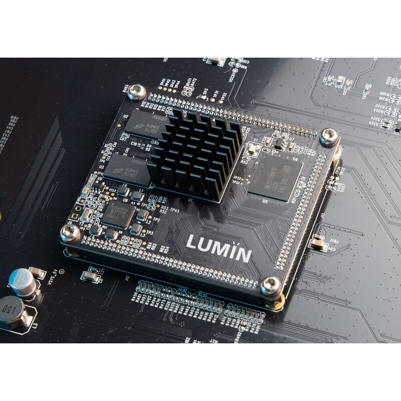 P2 SILVER(2026年4月17日発売予定)