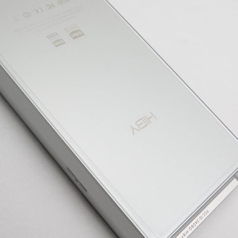 R6 III Gray