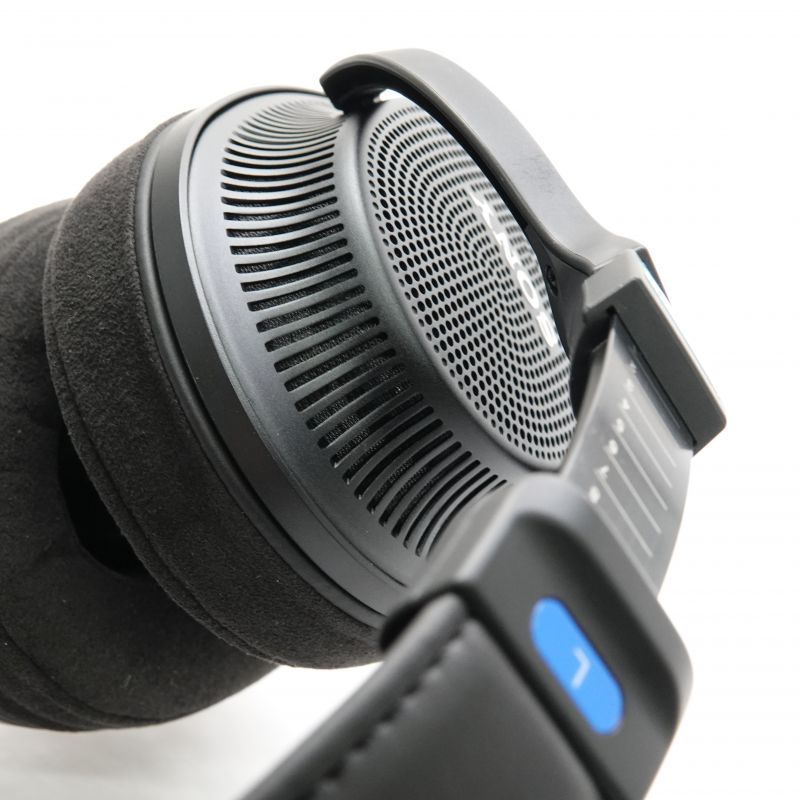 【展示品】MDR-MV1 オーディオファンこそ要注目！ソニー初の“開放型”モニターヘッドホン