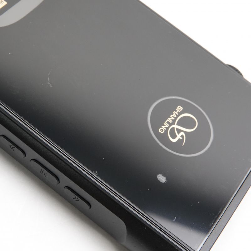 M6 Ultra (Black)