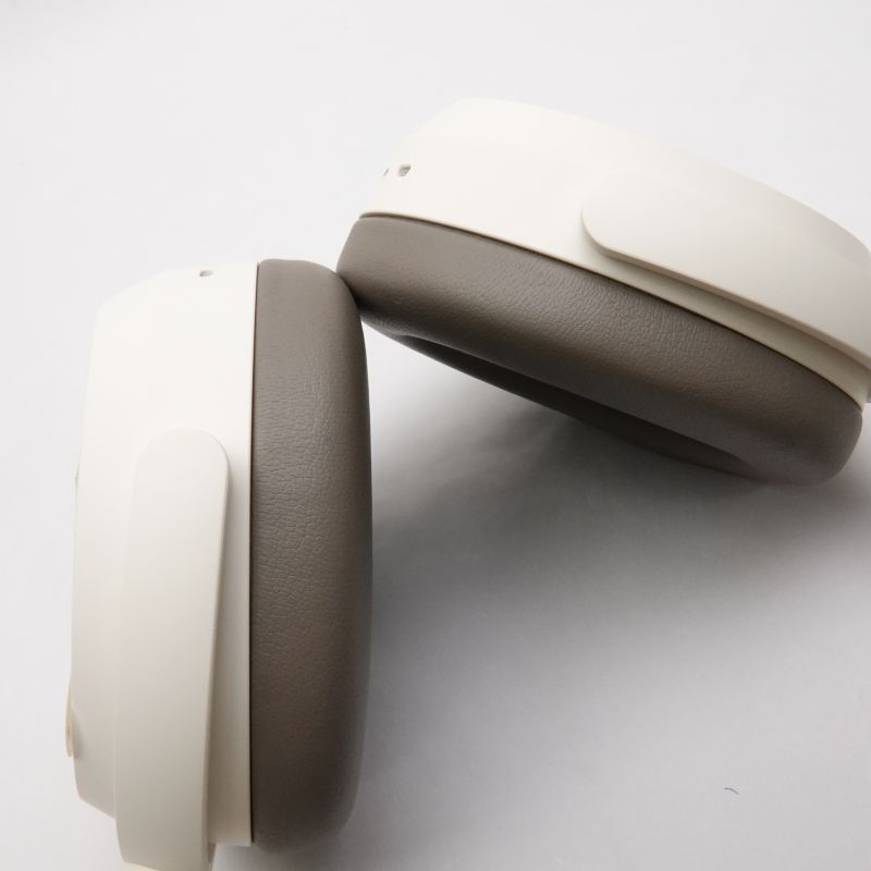 ヘッドホン SENNHEISER M4AEBT WHITE Sennheiser M4AEBT Momentum 4 Wireless Headphones - White