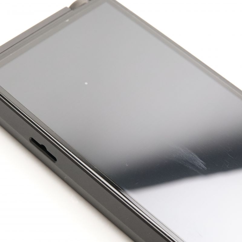 R6 III Black