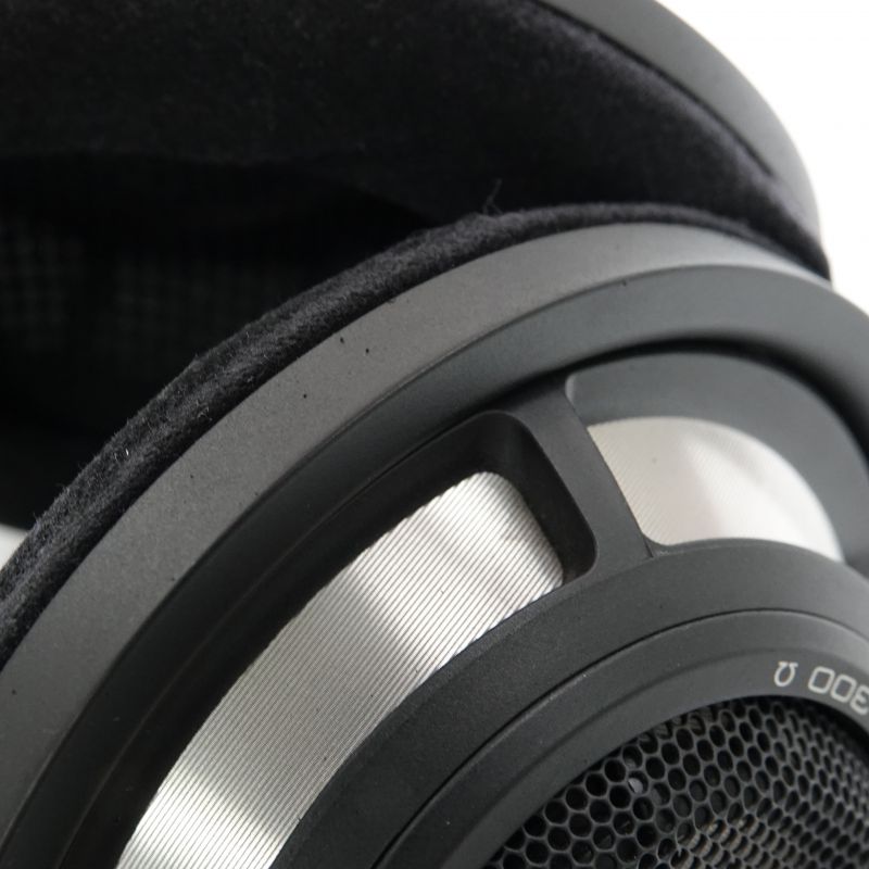 HD 800 S