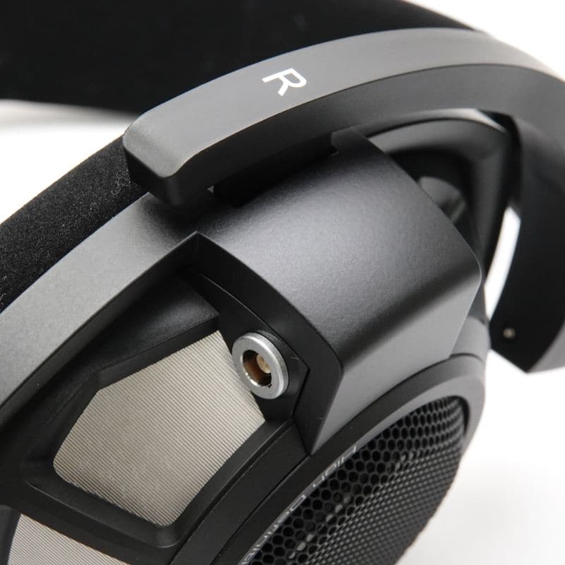 HD 800 S