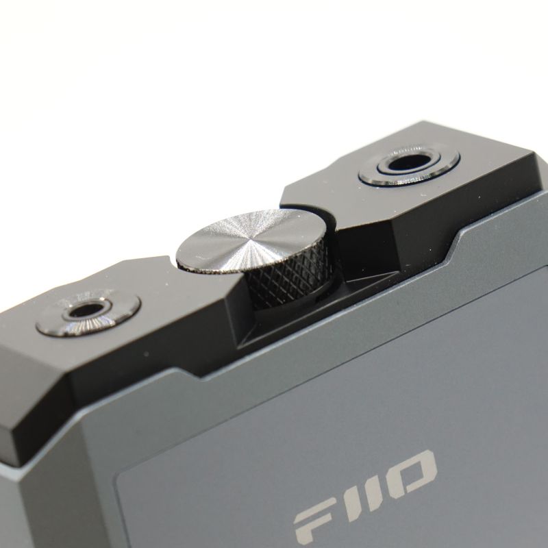 Q15 Titanium [FIO-Q15-T]