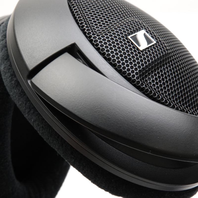 HD560S
