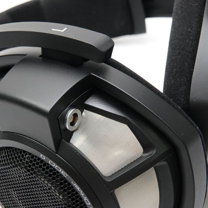 HD 800 S