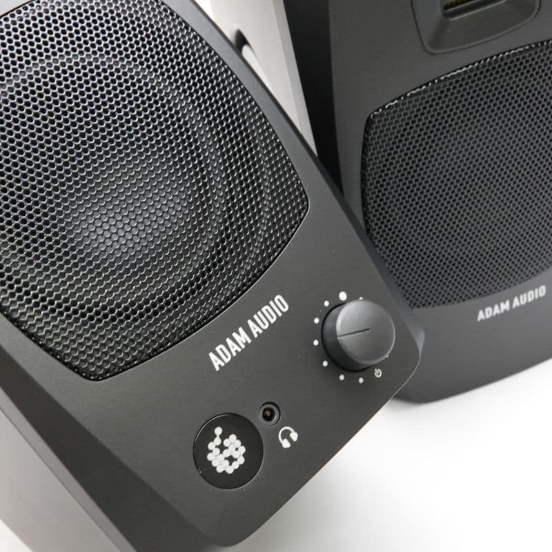 D3V/Black