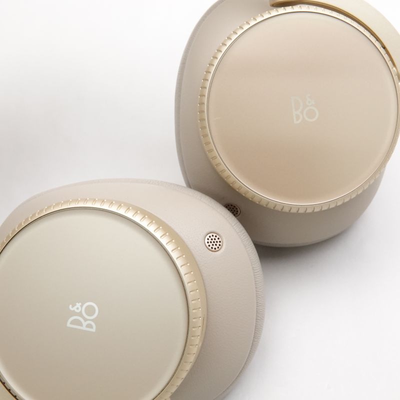 Beoplay H100 Hourglass Sand