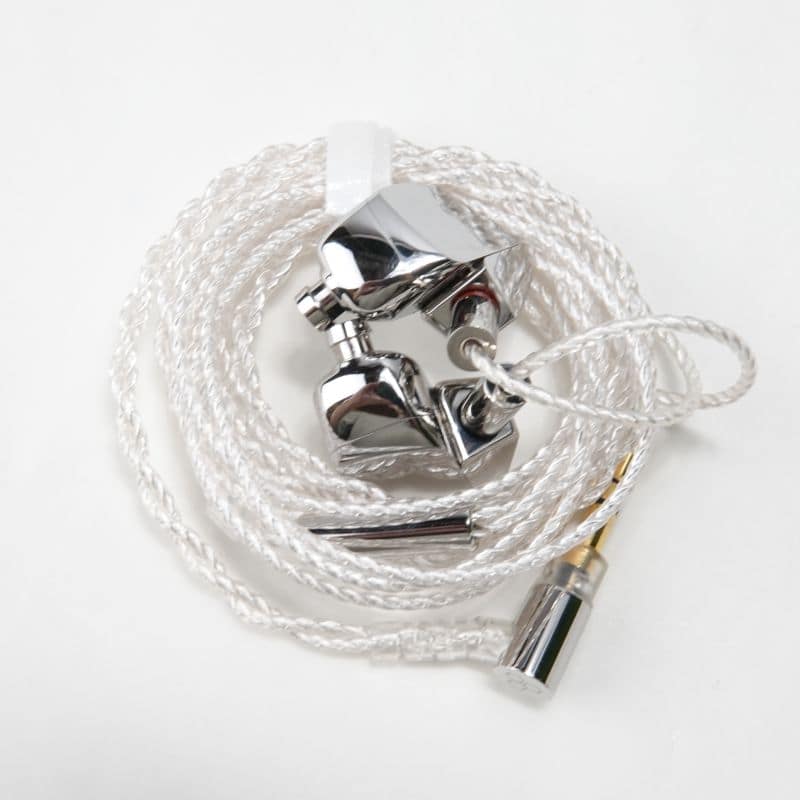 中古 イヤホン Final A8000 FI-A8DSSD final A8000 [FI-A8DSSD] 中古 240001208896｜中古通販フジヤエービック