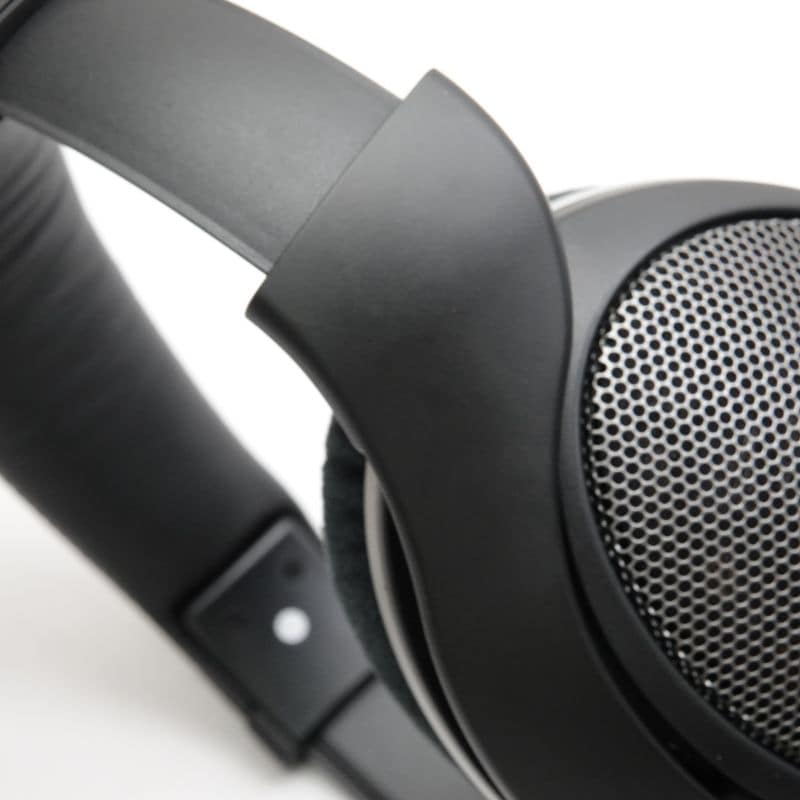 HD 550