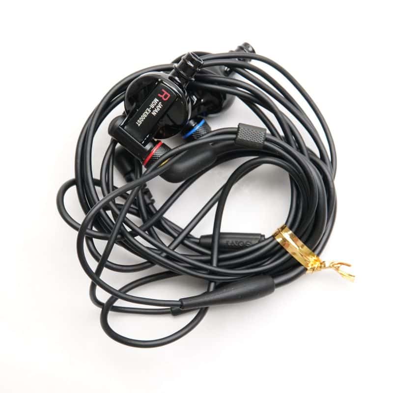 MDR-EX800ST