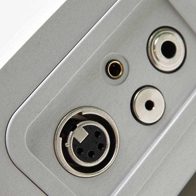 812 DAC PREAMPLIFIER