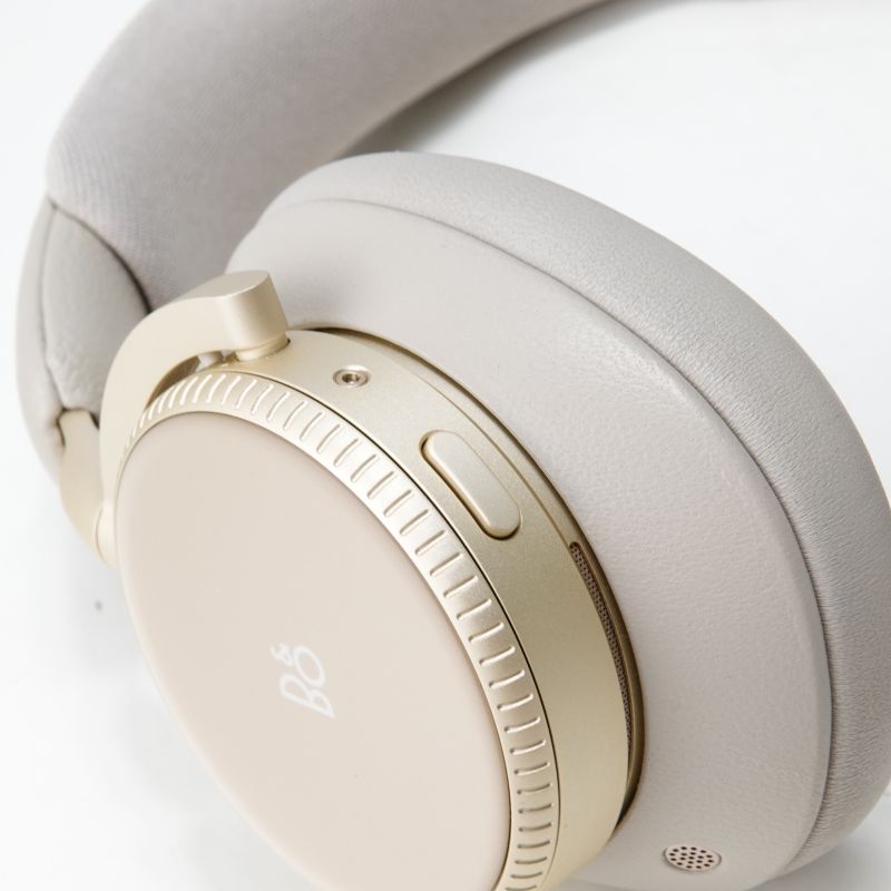 Beoplay H100 Hourglass Sand