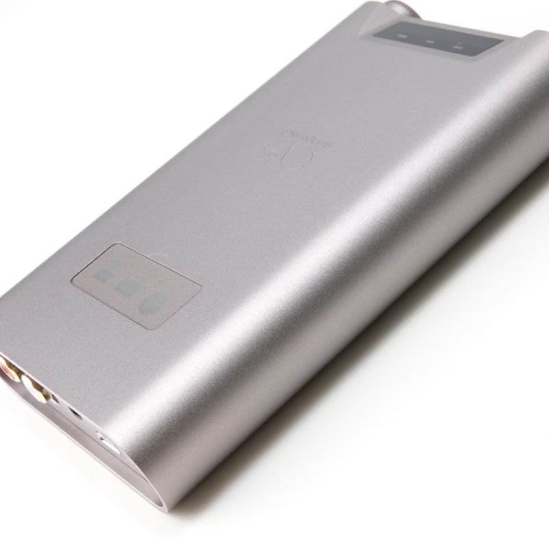 H7 Titanium(チタニウム)