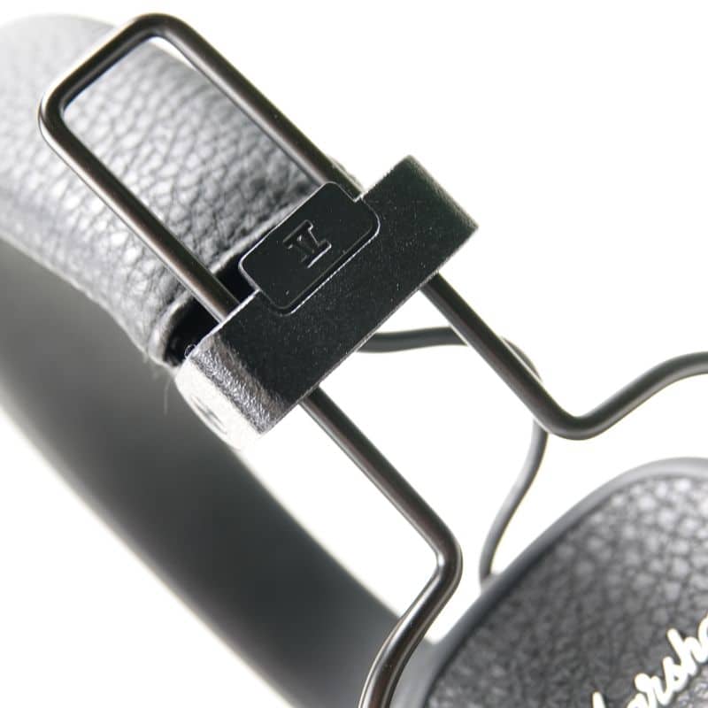 Major V Black