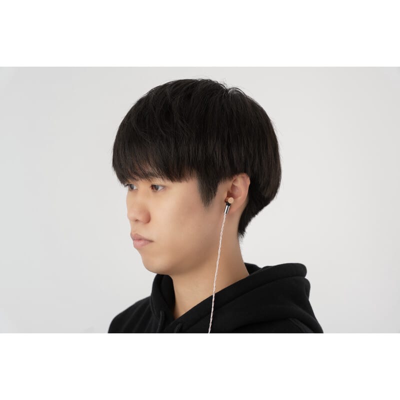 S6000（2025年12月19日発売予定）