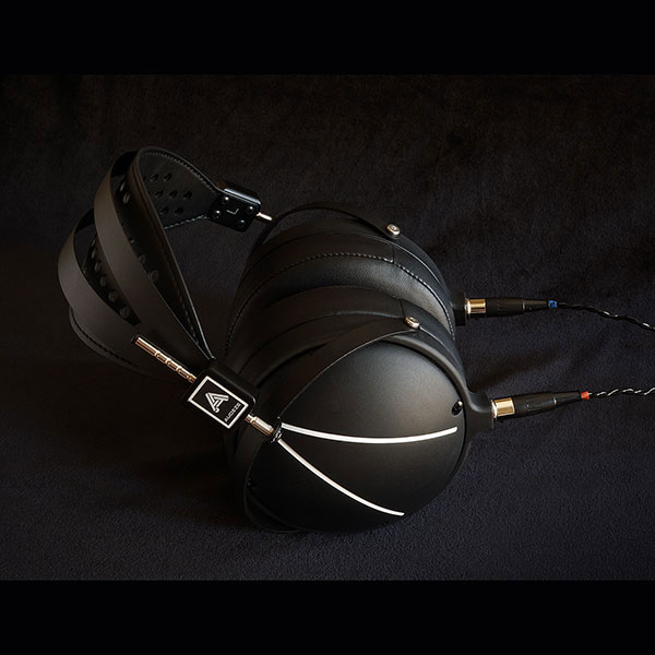 LCD-2 Closed-Back