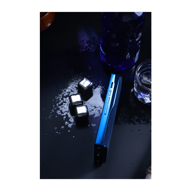 R8 II Blue
