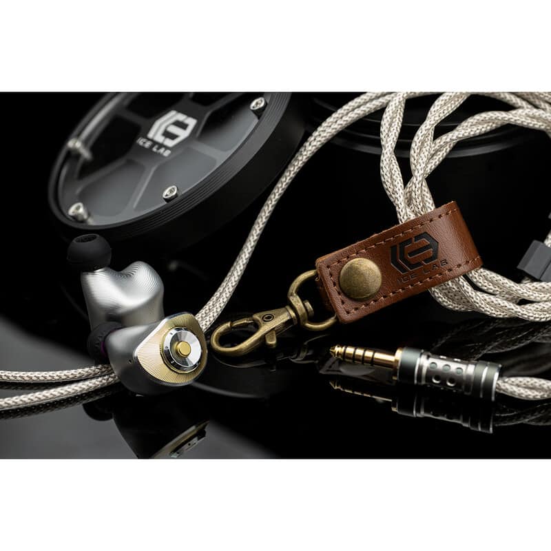 SPECTRUMICA(2025年11月15日発売予定)