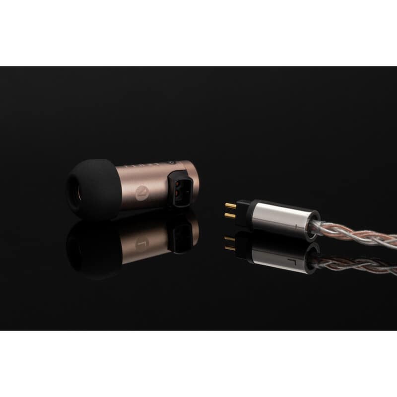 S6000（2025年12月19日発売予定）