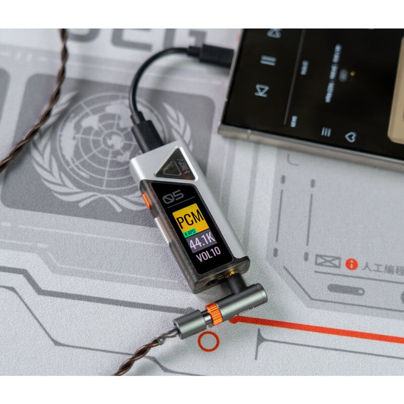 FC5 with Display Silver(2026年7月31日発売予定)