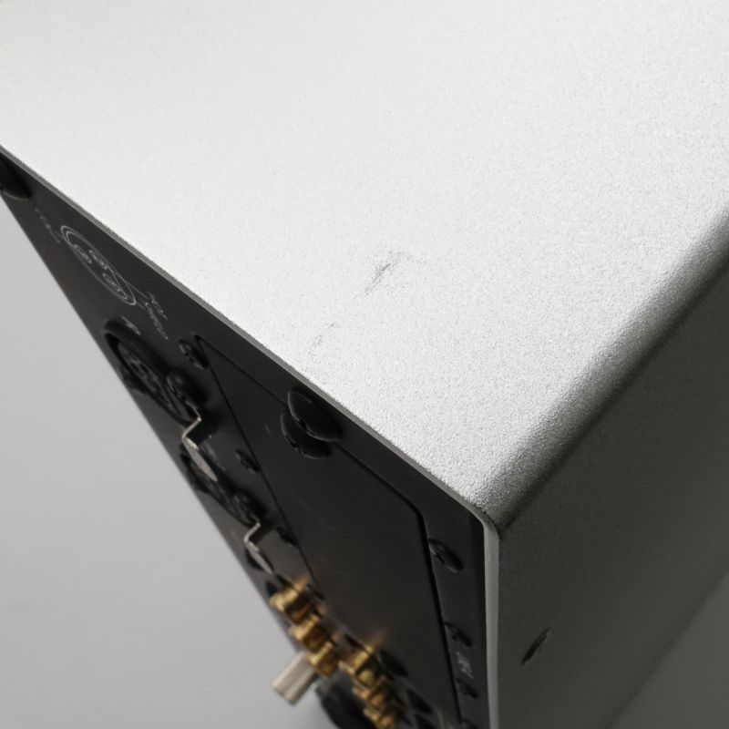 SRM-T8000