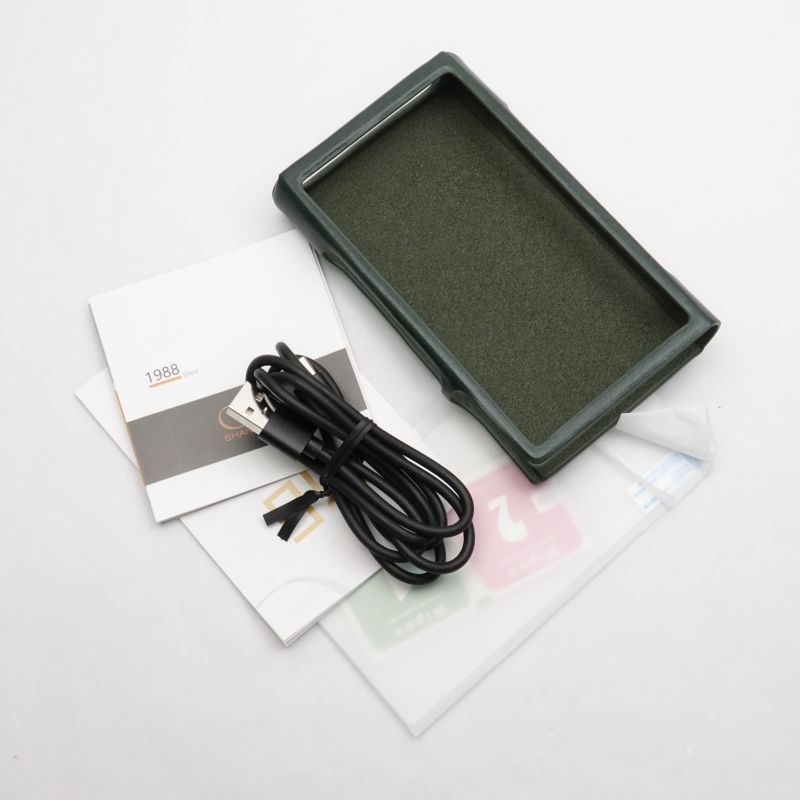 M6 Ultra (Black)