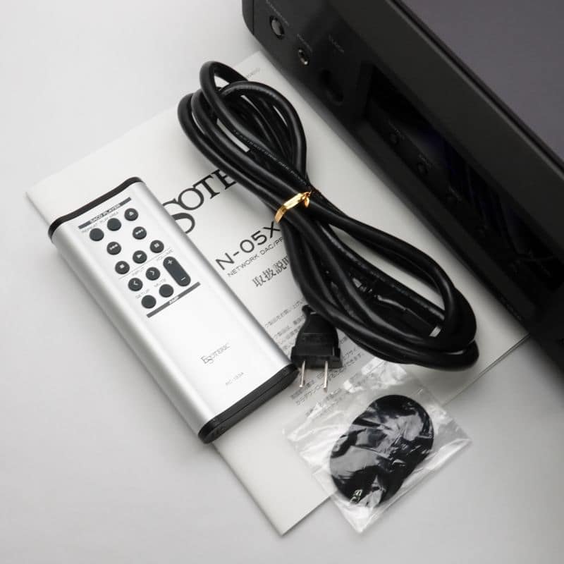 N-05XD ブラック