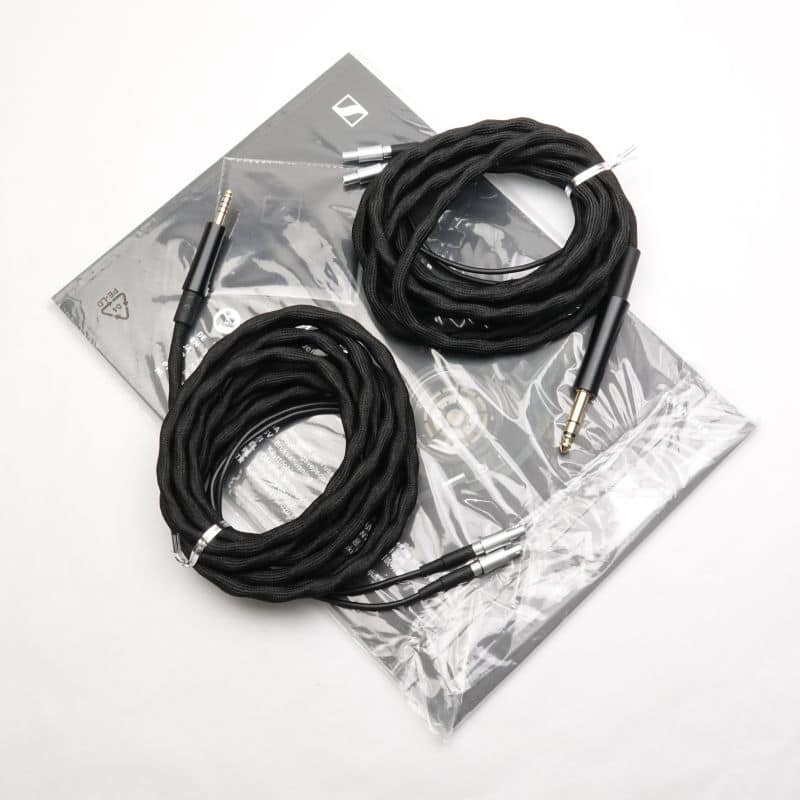 HD 820