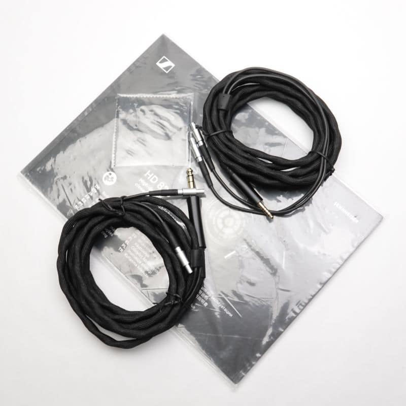 HD 820