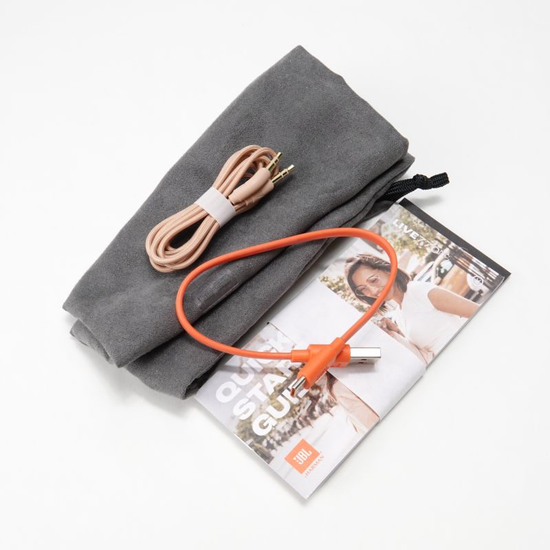 LIVE770NC SANDSTONE [JBLLIVE770NCSAT]