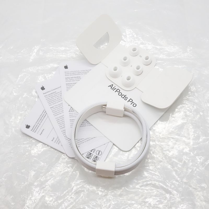 AirPods Pro(2G)(USB-Cケース付) [MTJV3J/A]