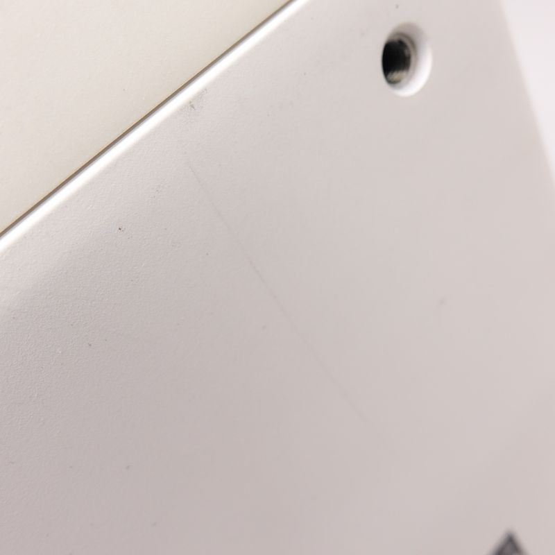LS50 Meta/Mineral White