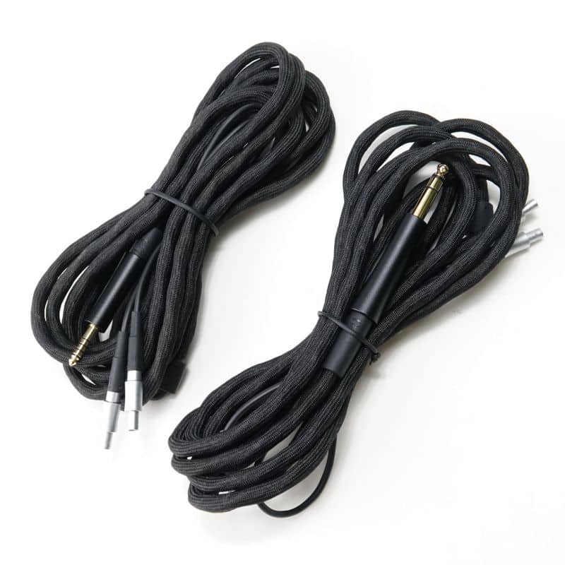 HD 820