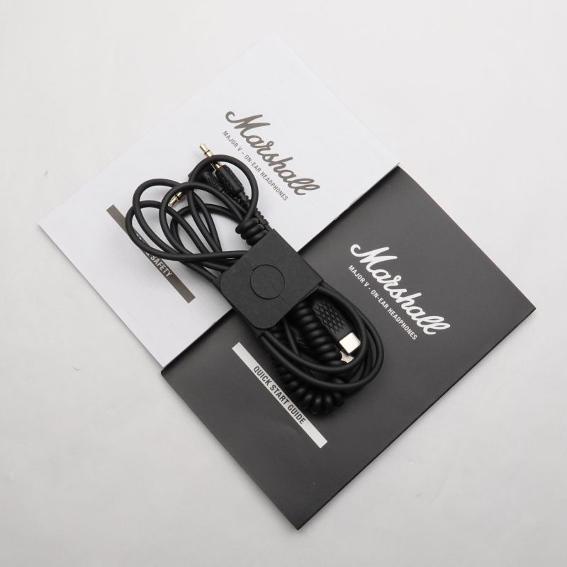 Major V Black