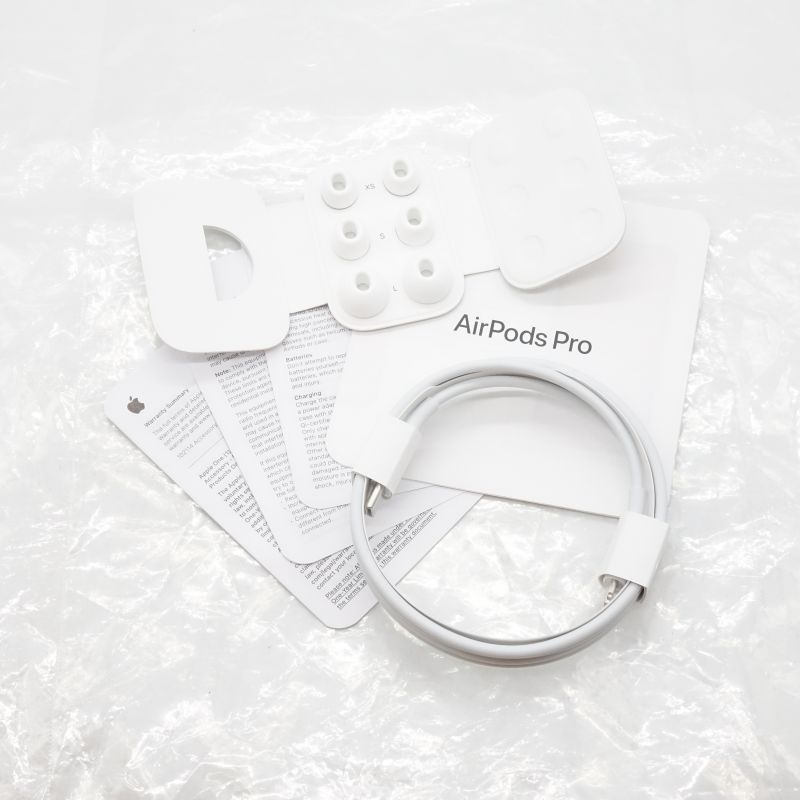 AirPods Pro(2G)(Lightningケース付) [MQD83J/A]