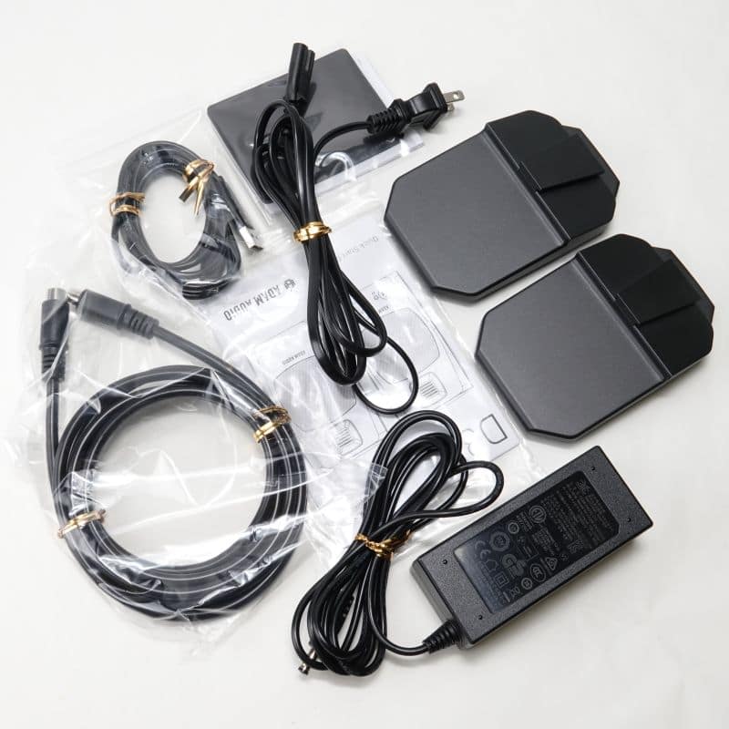 D3V/Black