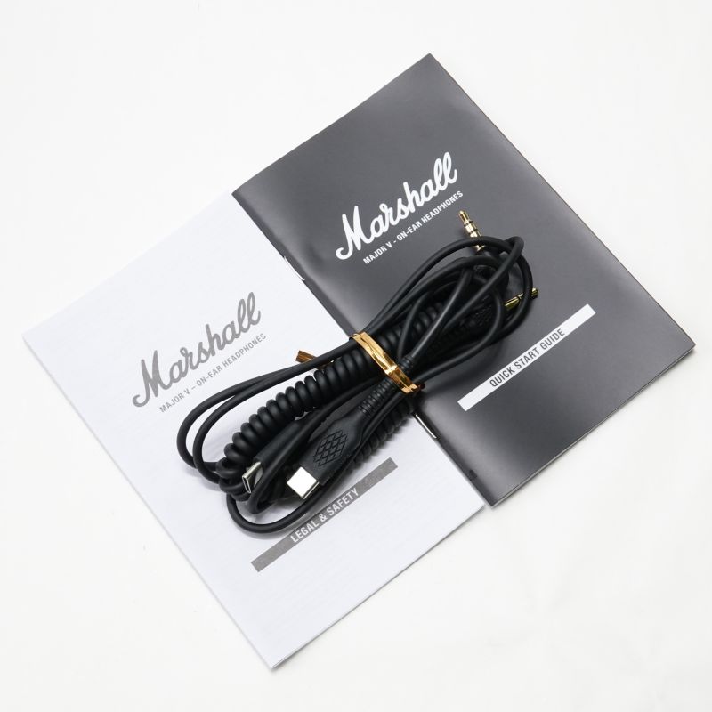 Major V Black