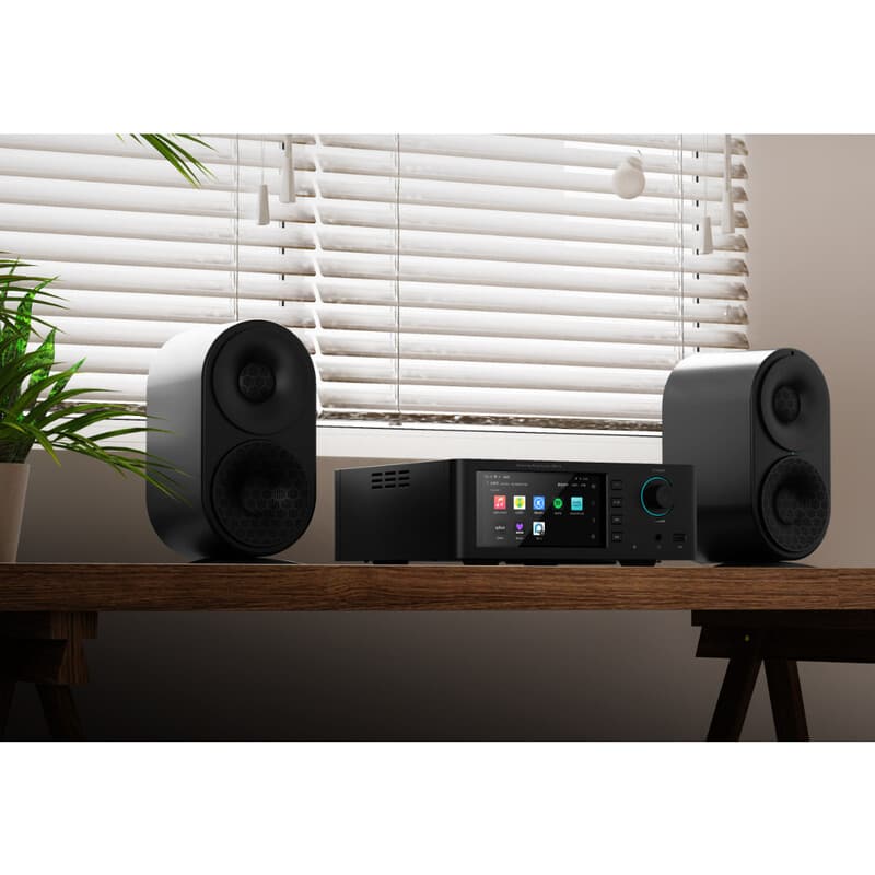 SM1.3 Black