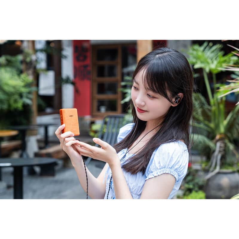R3 Pro II Orange