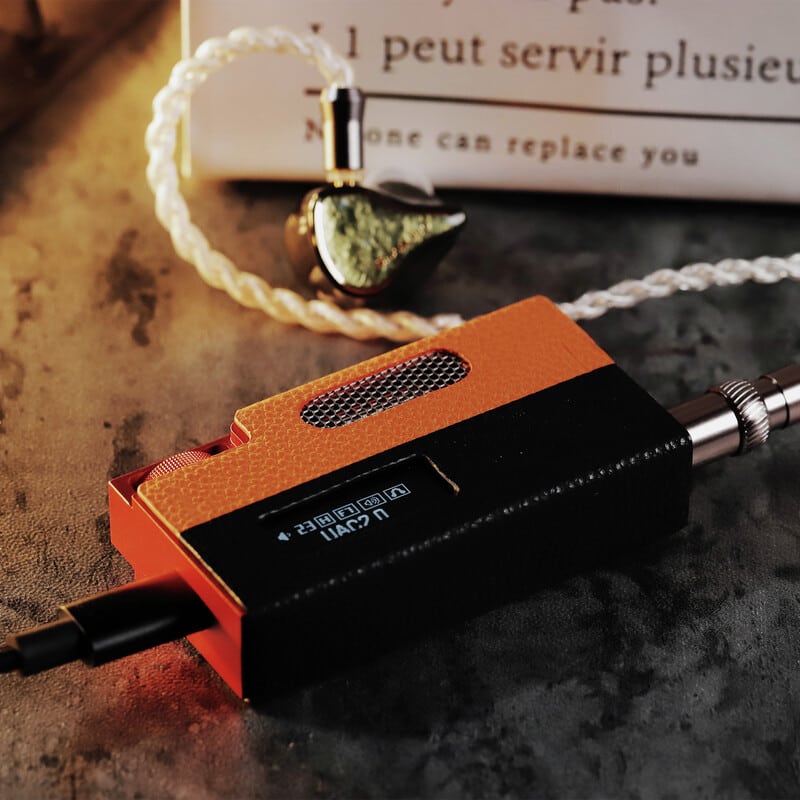 UA7 レザーケース Black-Orange（2025年12月19日発売予定）