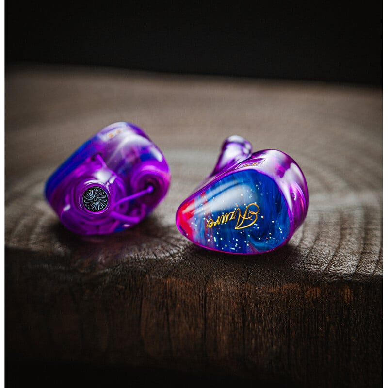 Azure（2025年12月12日発売予定）