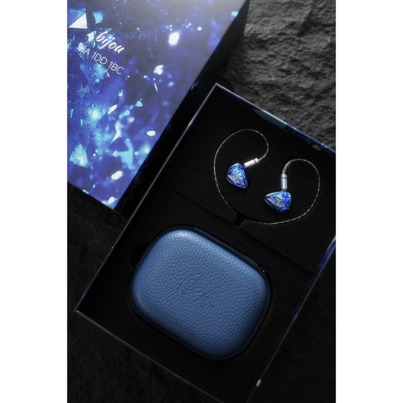 bijou(2026年4月10日発売予定)