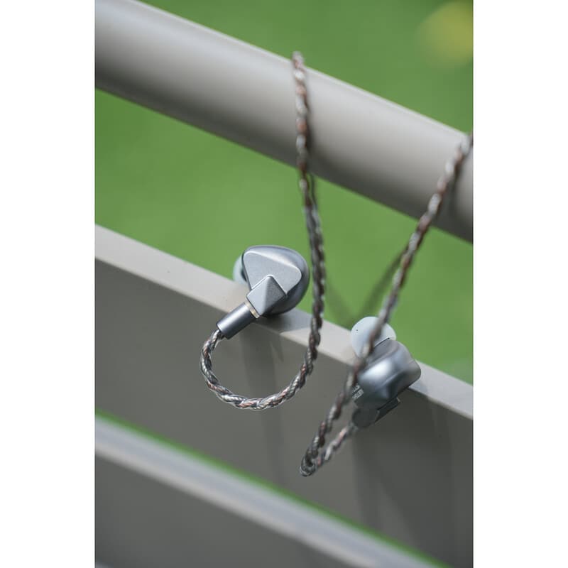 S12 Ultra - Gunmetal Grey（2025年11月7日発売予定）