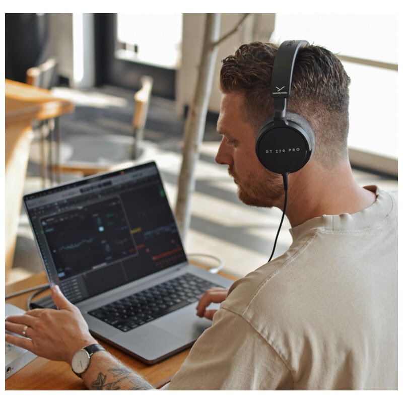 DT 270 PRO（2025年11月28日発売予定）