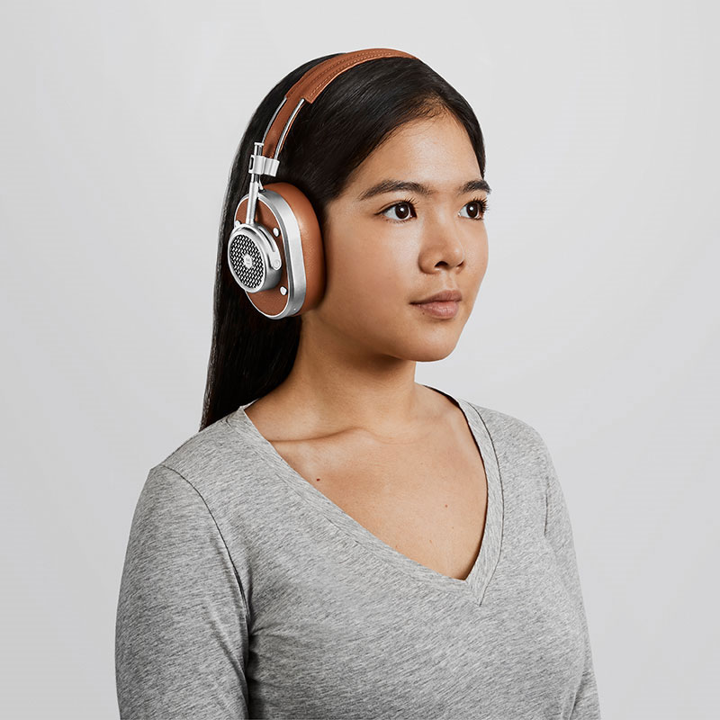 MH40 Wireless Over Ear Headphone - SIlver/Brown MH40S2-W